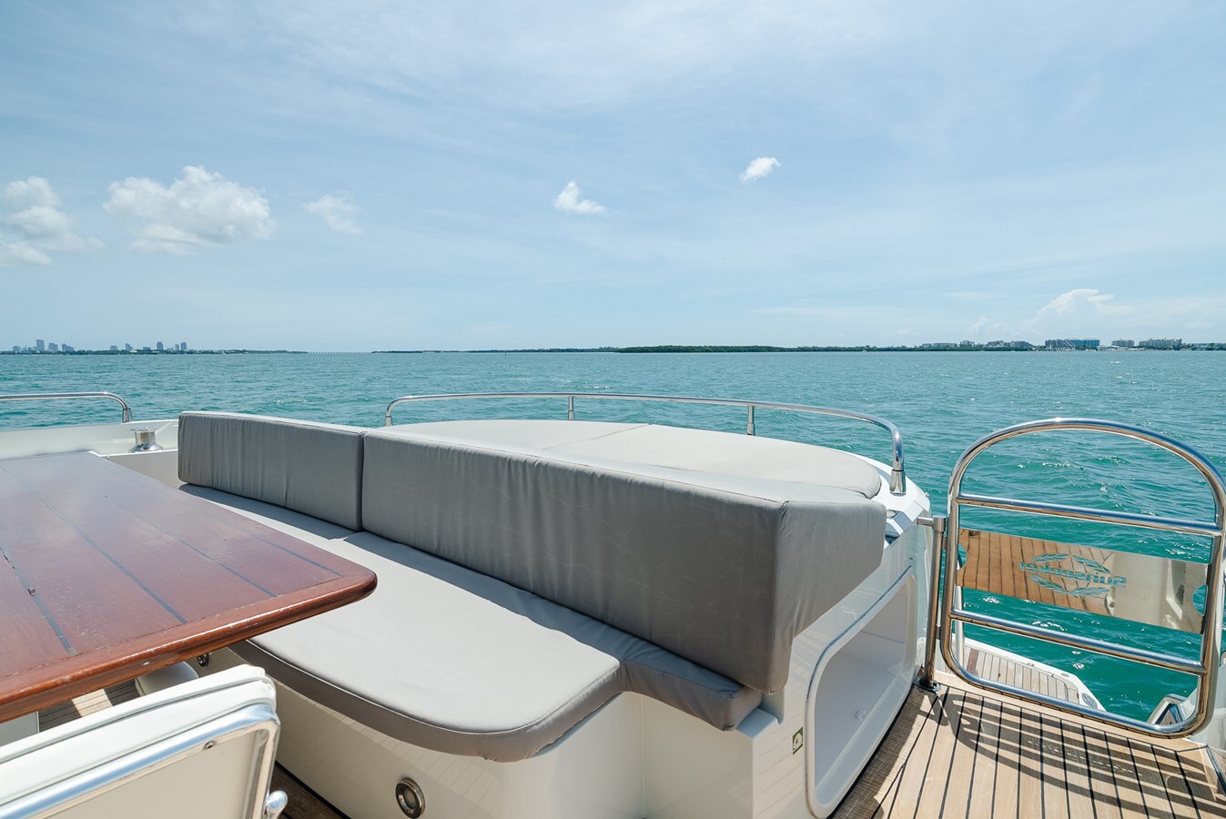 2009-sunseeker-86-7803da