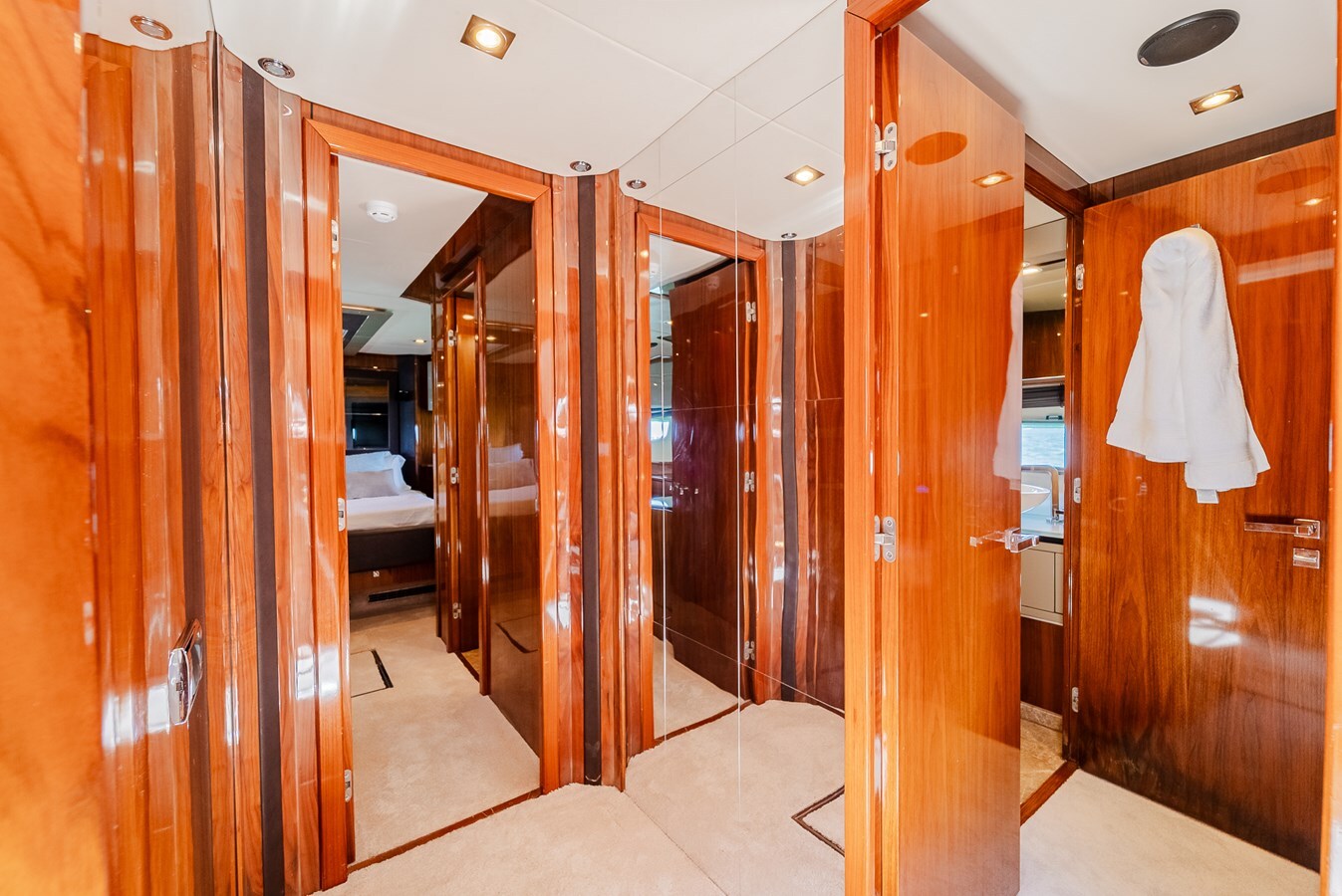 2009-sunseeker-86-7803da