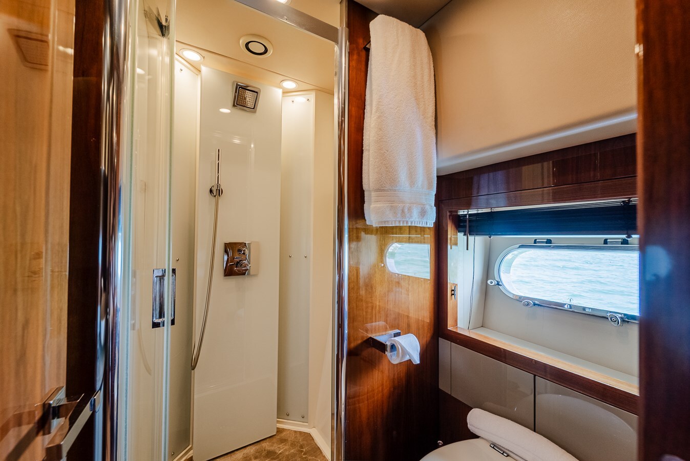 2009-sunseeker-86-7803da