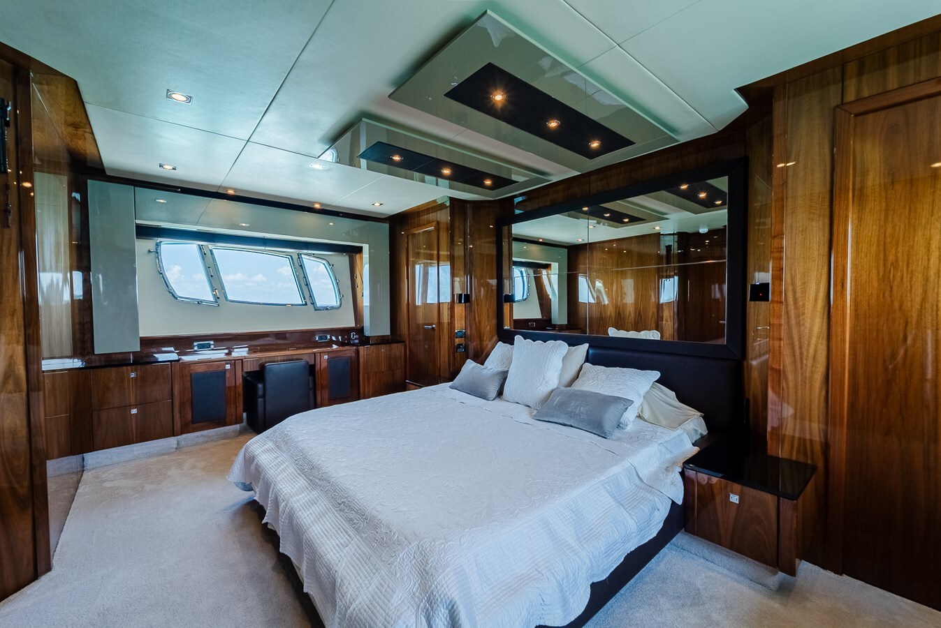 2009-sunseeker-86-7803da