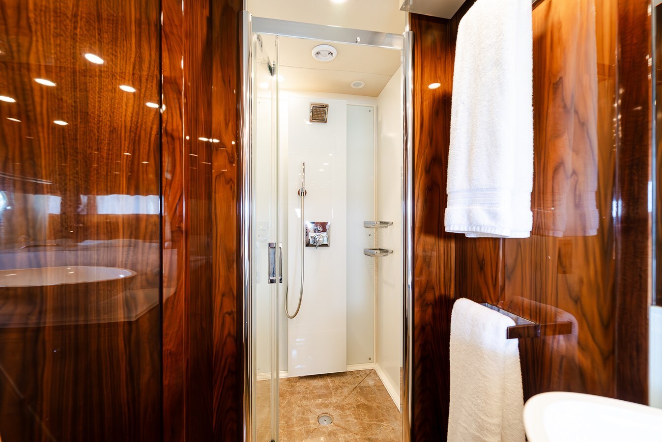 2009-sunseeker-86-7803da