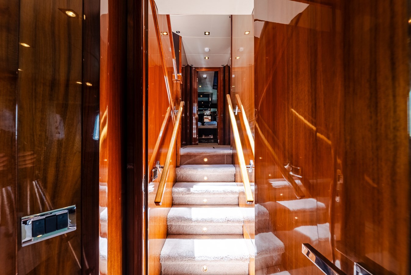 2009-sunseeker-86-7803da