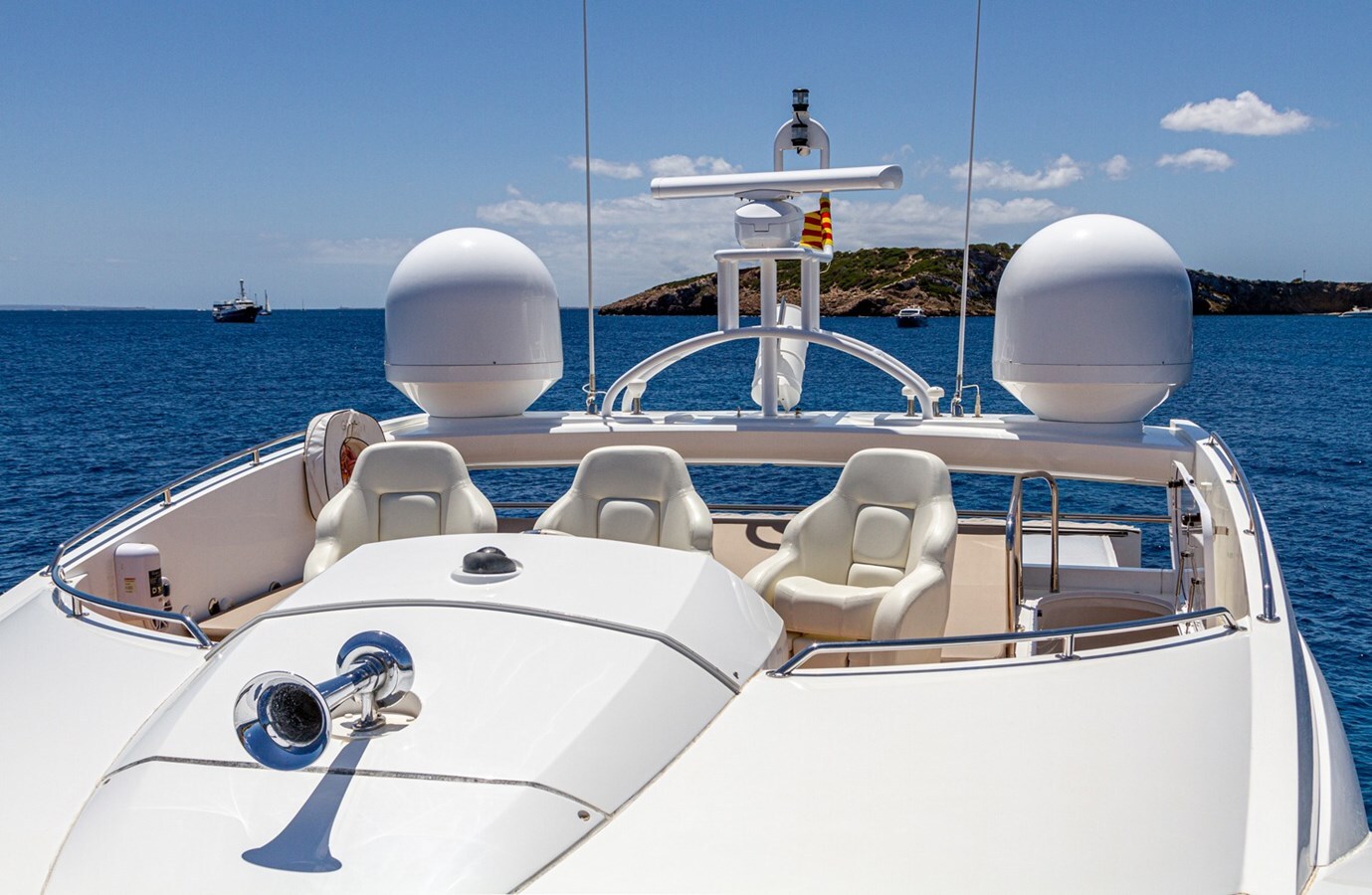 2009 SUNSEEKER 87'