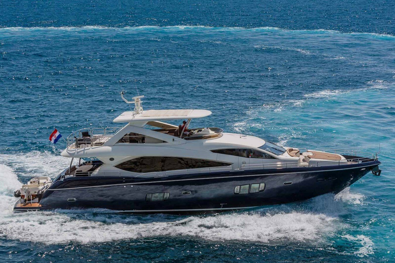 2009-sunseeker-88-7-6ffeeb