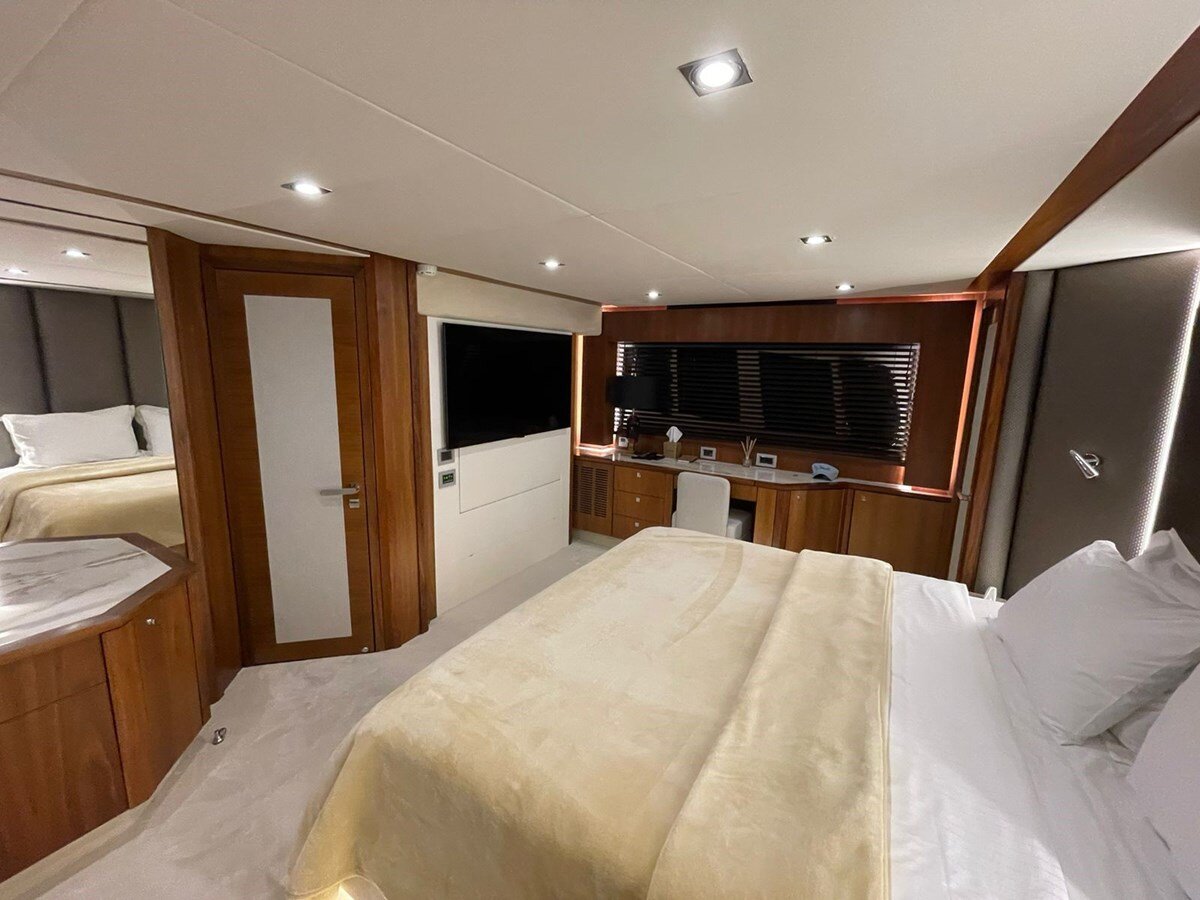 2009 SUNSEEKER 92' 7