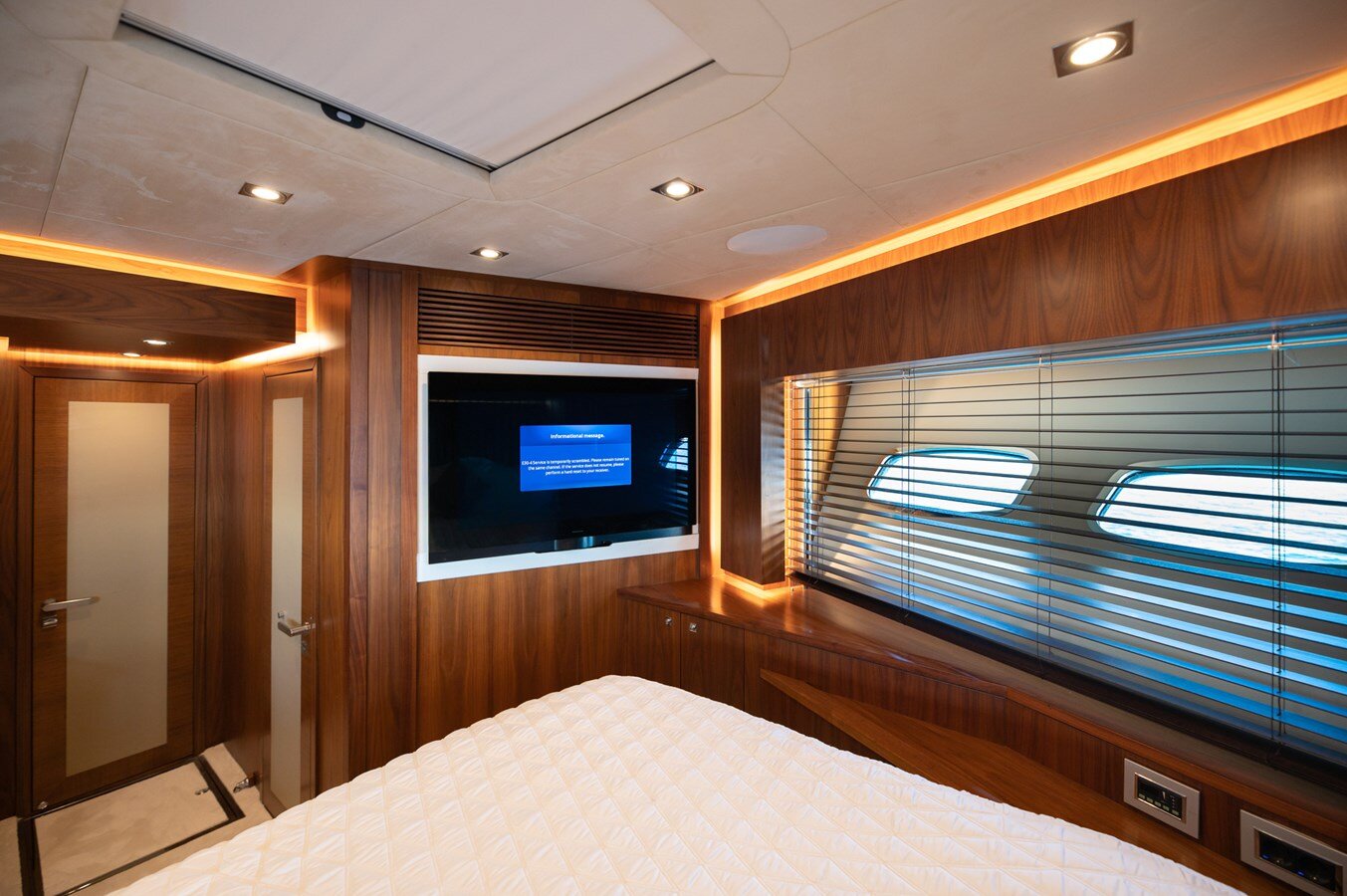 2009 SUNSEEKER 92' 7