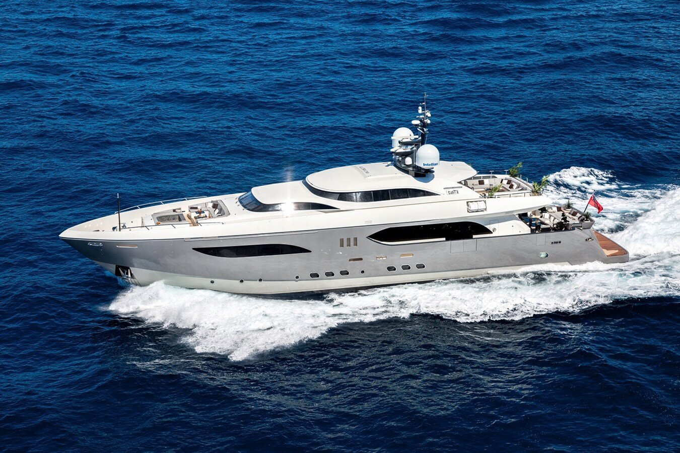 2009-tamsen-yachts-131-3-accf27