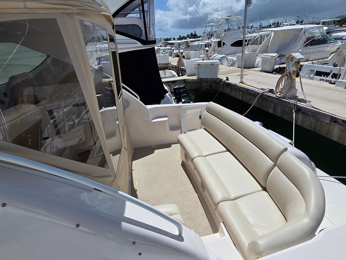 2009-tiara-yachts-39-b14fdb