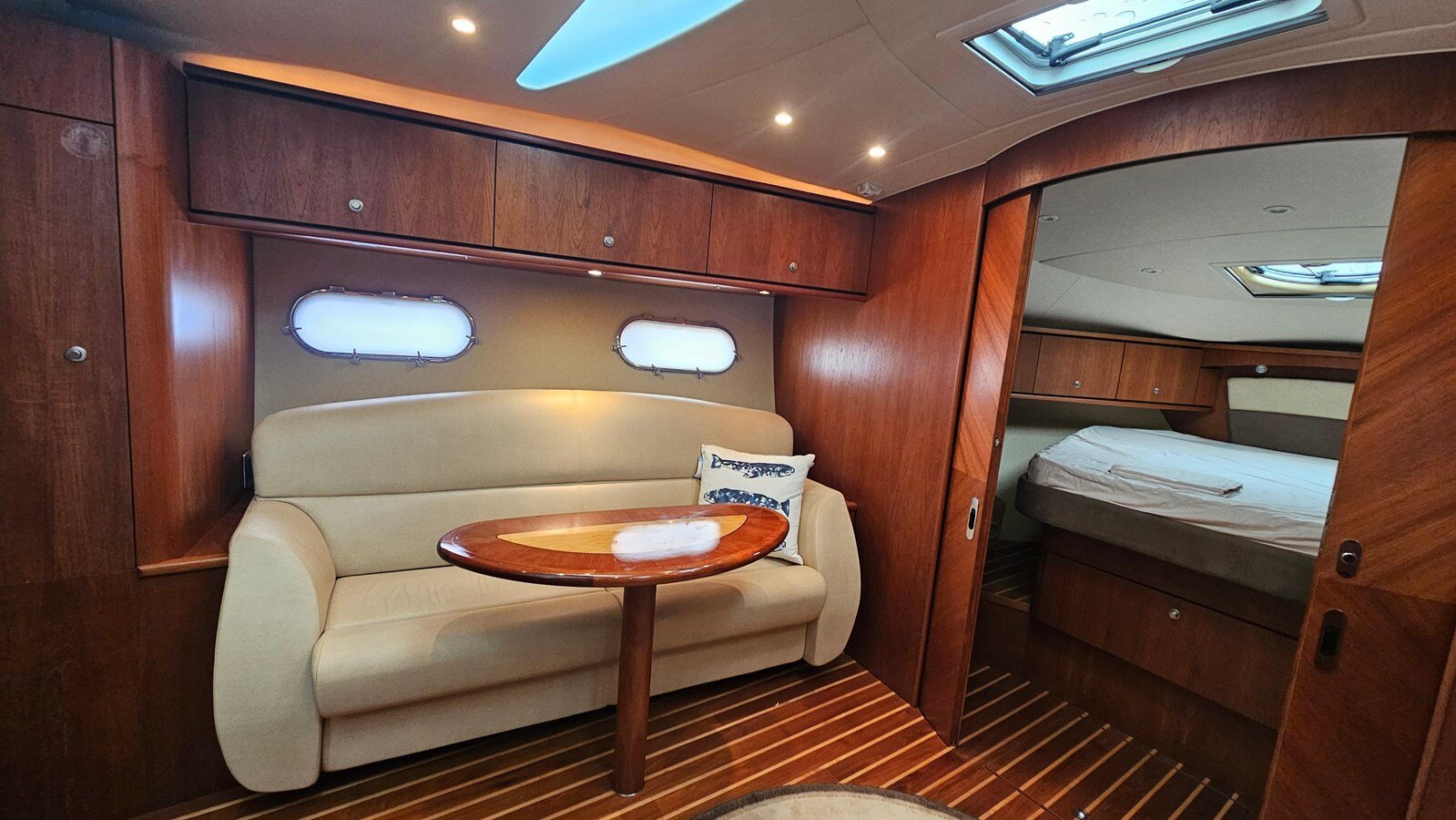 2009-tiara-yachts-39-b14fdb