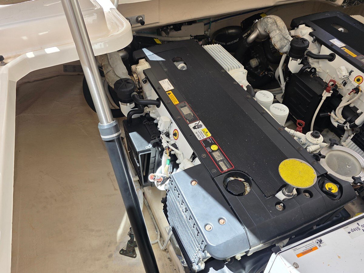 2009-tiara-yachts-39-b14fdb