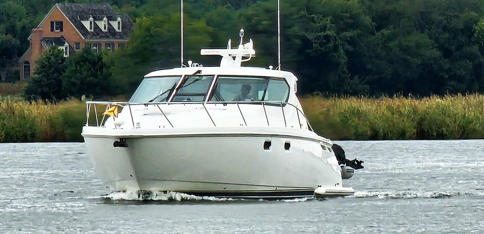 2009-tiara-yachts-45-3-910983