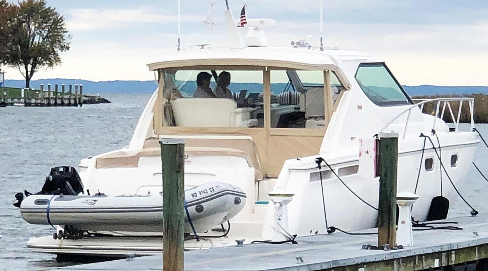 2009-tiara-yachts-45-3-910983