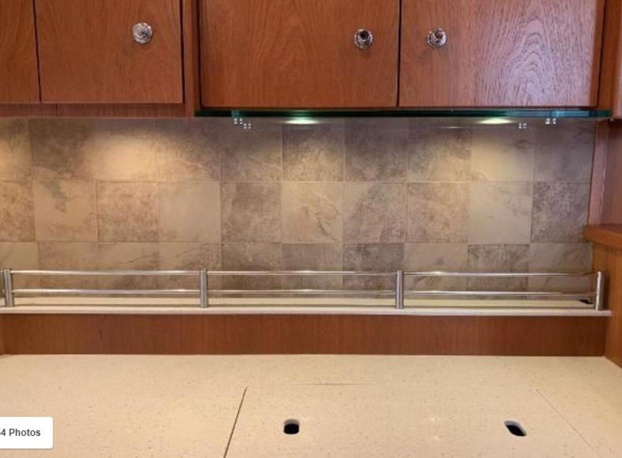 2009-tiara-yachts-45-3-910983