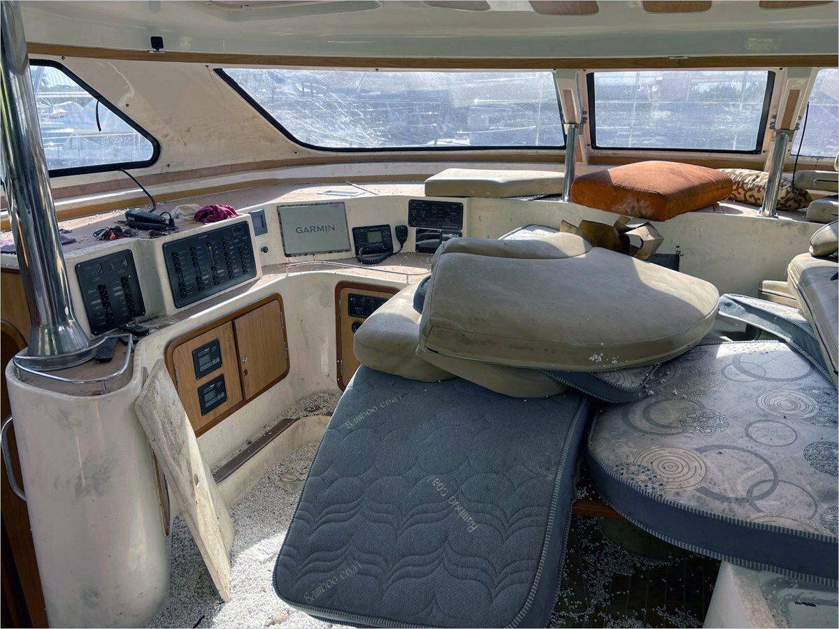 2010-africat-marine-45-1-407b4b