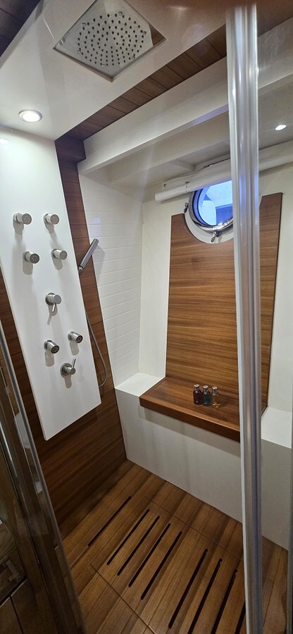 2010-aicon-91-df315f