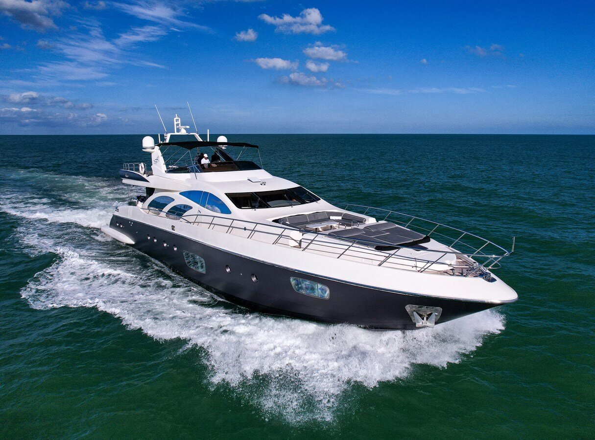 2010-azimut-yachts-100-dca022