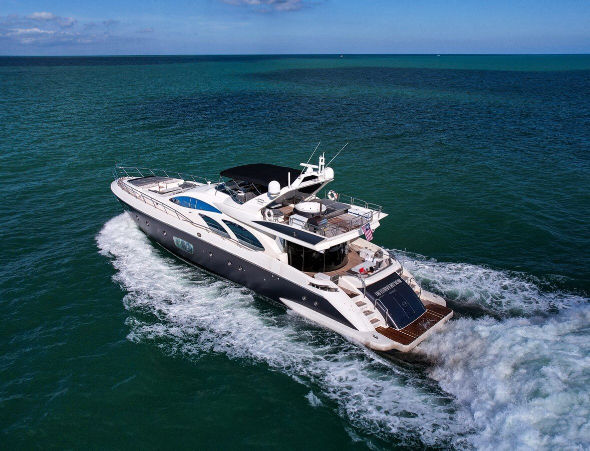 2010-azimut-yachts-100-dca022