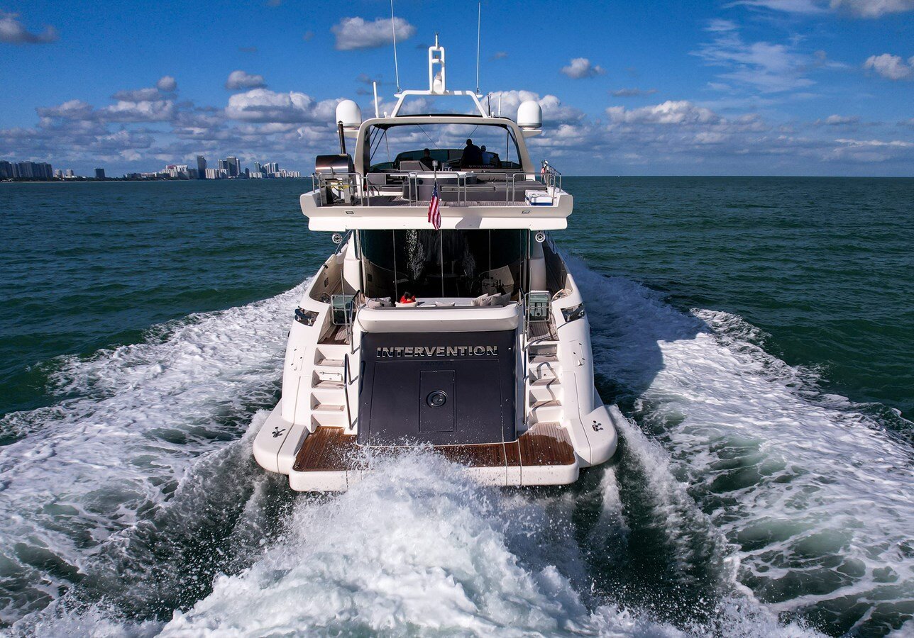 2010-azimut-yachts-100-dca022