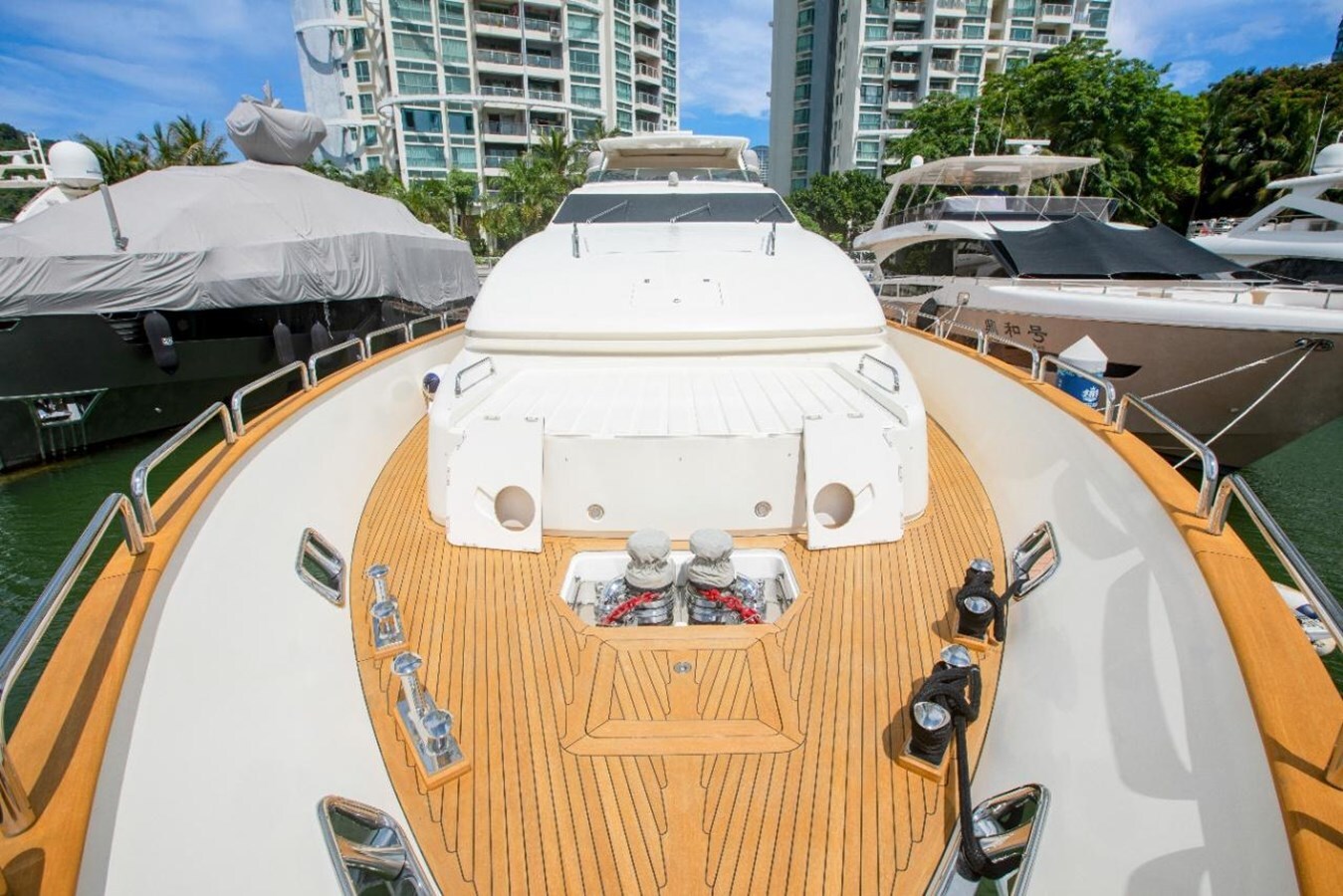 2010-azimut-yachts-103-3f103e