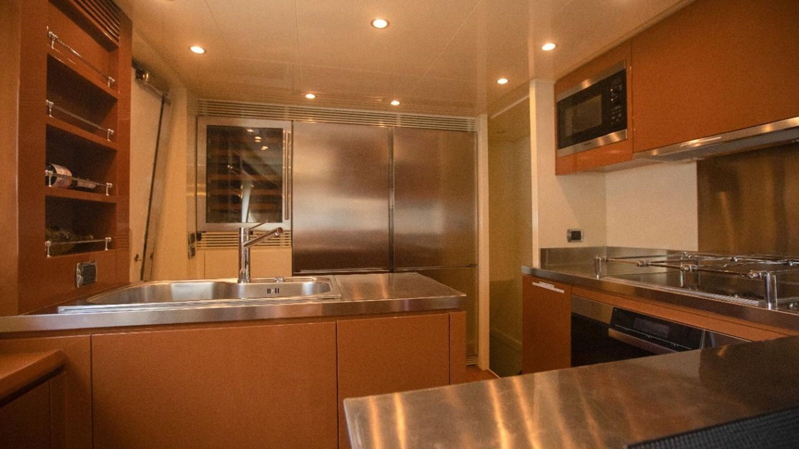 2010-azimut-yachts-103-3f103e