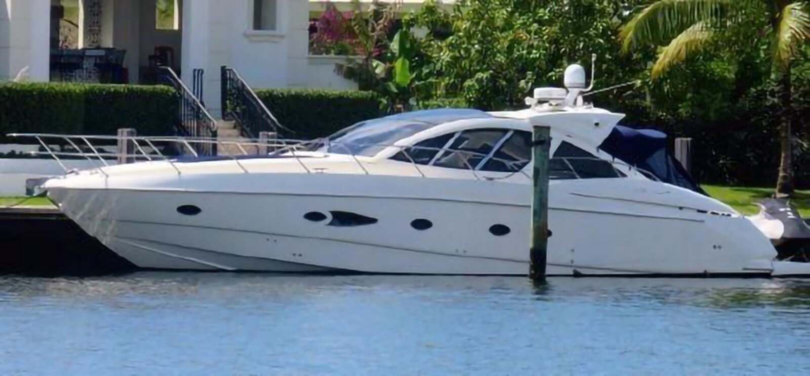 2010-azimut-yachts-54-ce4a77