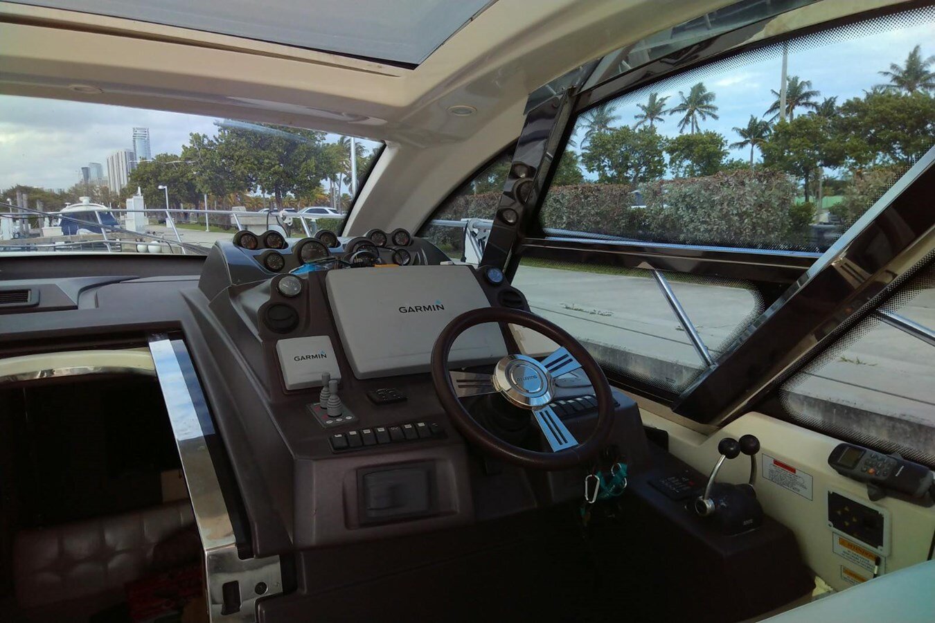 2010-azimut-yachts-54-ce4a77