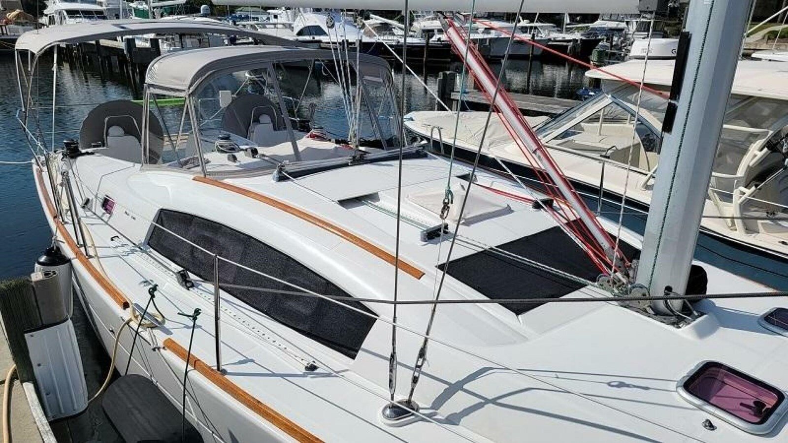 2010-beneteau-39-10-932d24