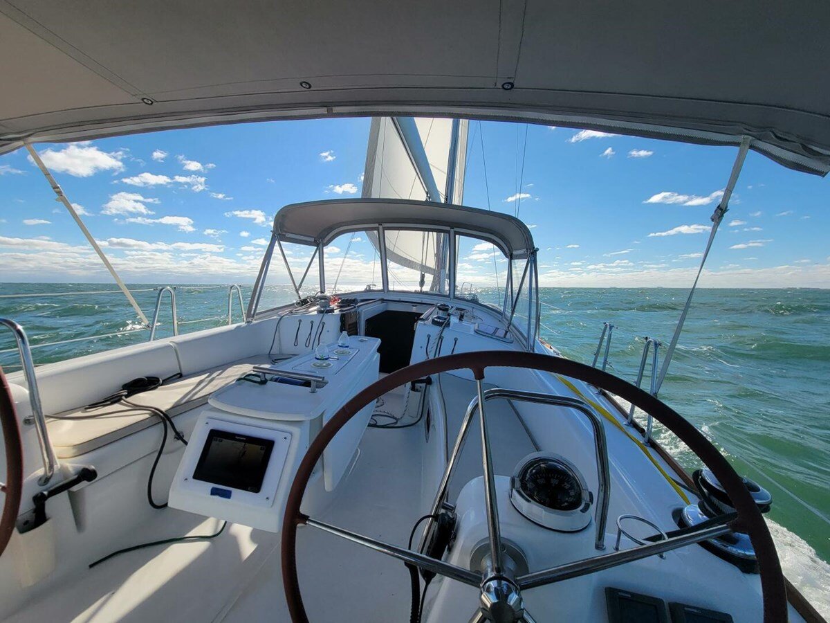 2010-beneteau-39-10-932d24