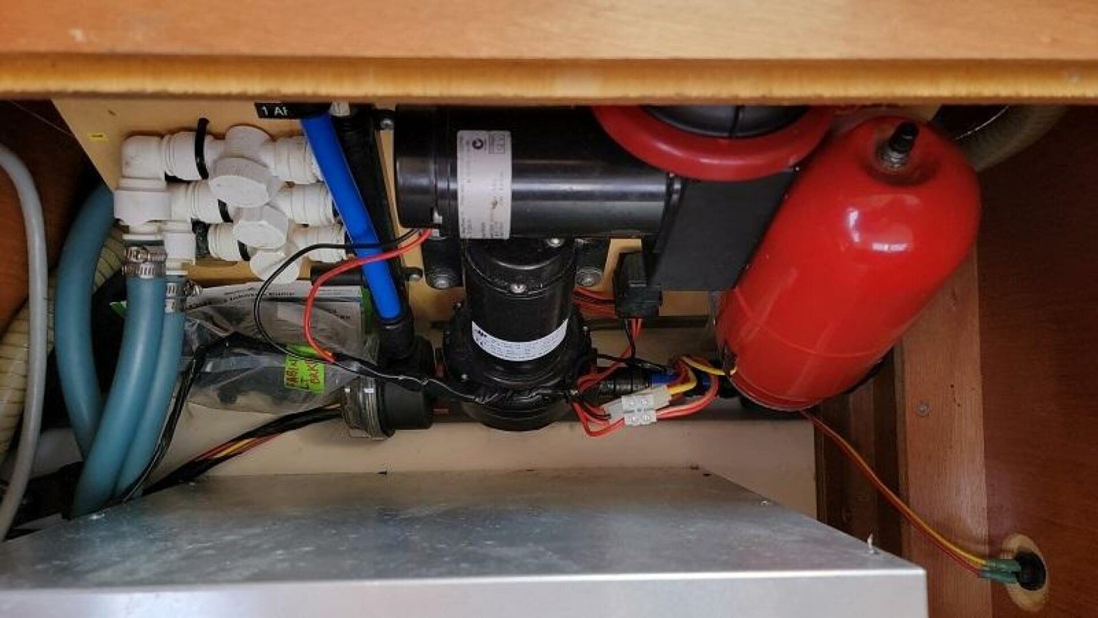 2010-beneteau-39-10-932d24