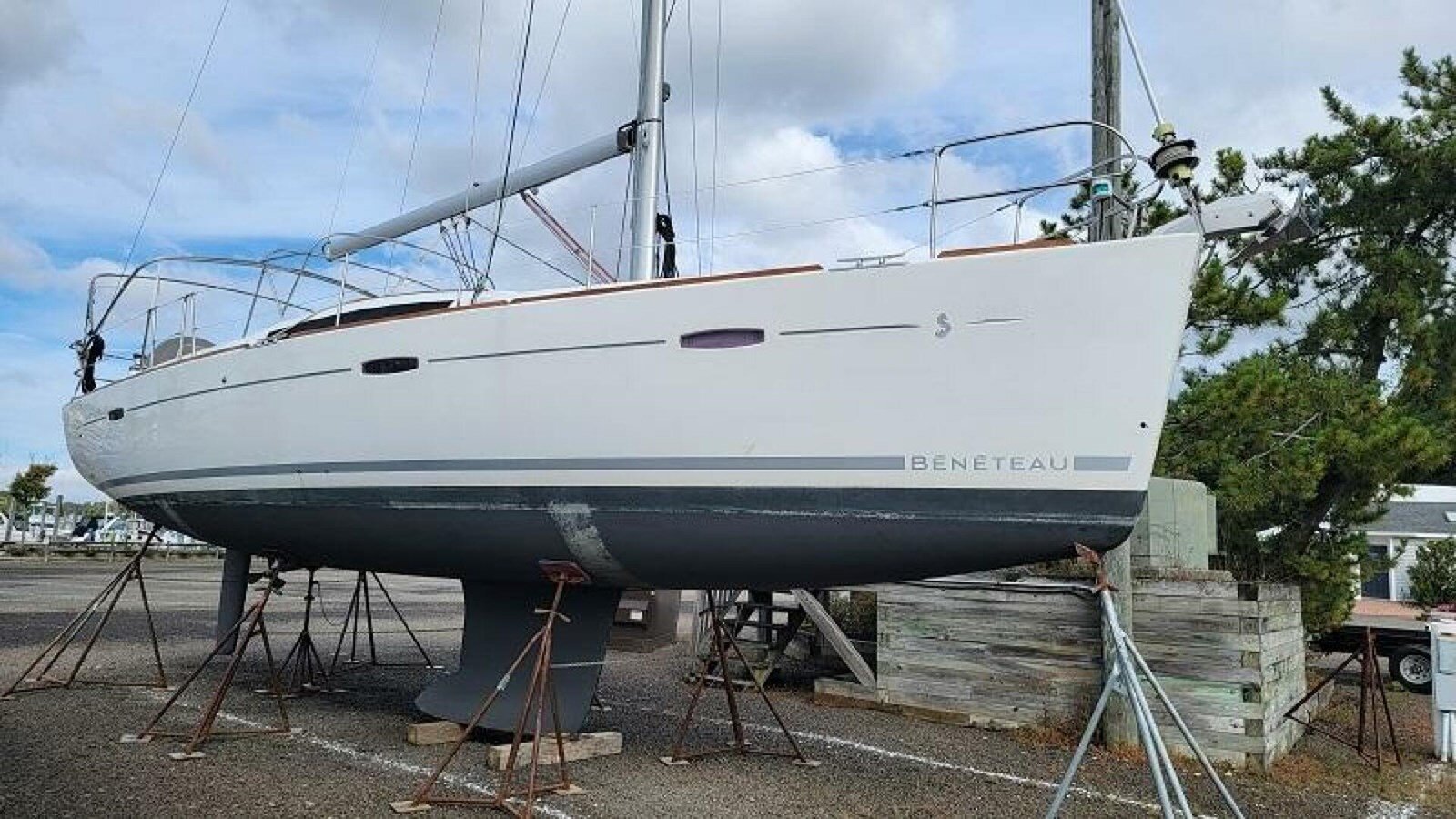 2010-beneteau-39-10-932d24
