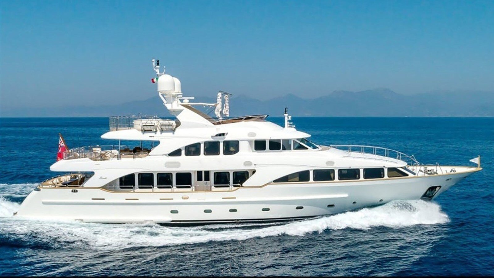 2010-benetti-120-1-c45dac