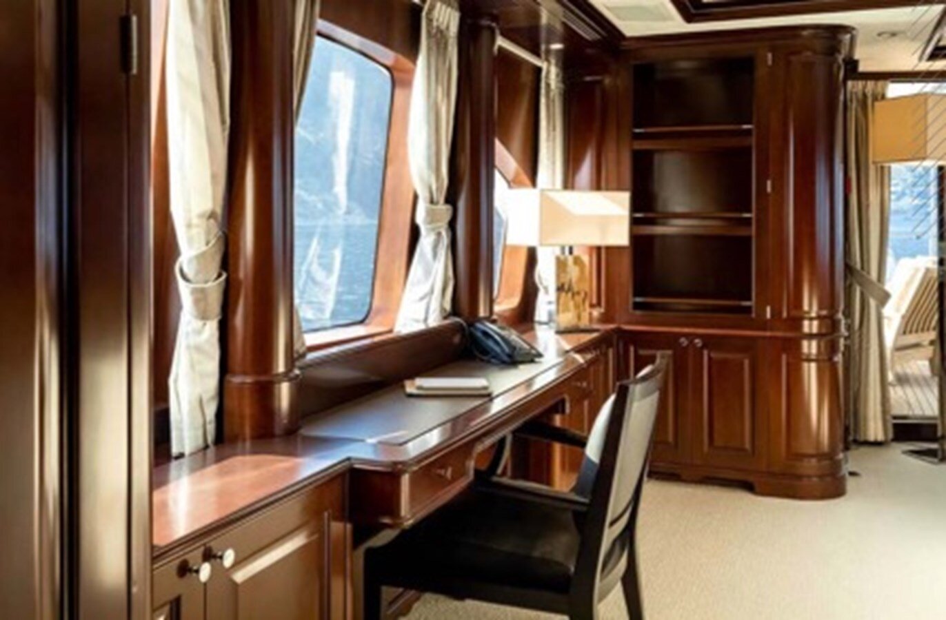 2010-benetti-120-1-c45dac