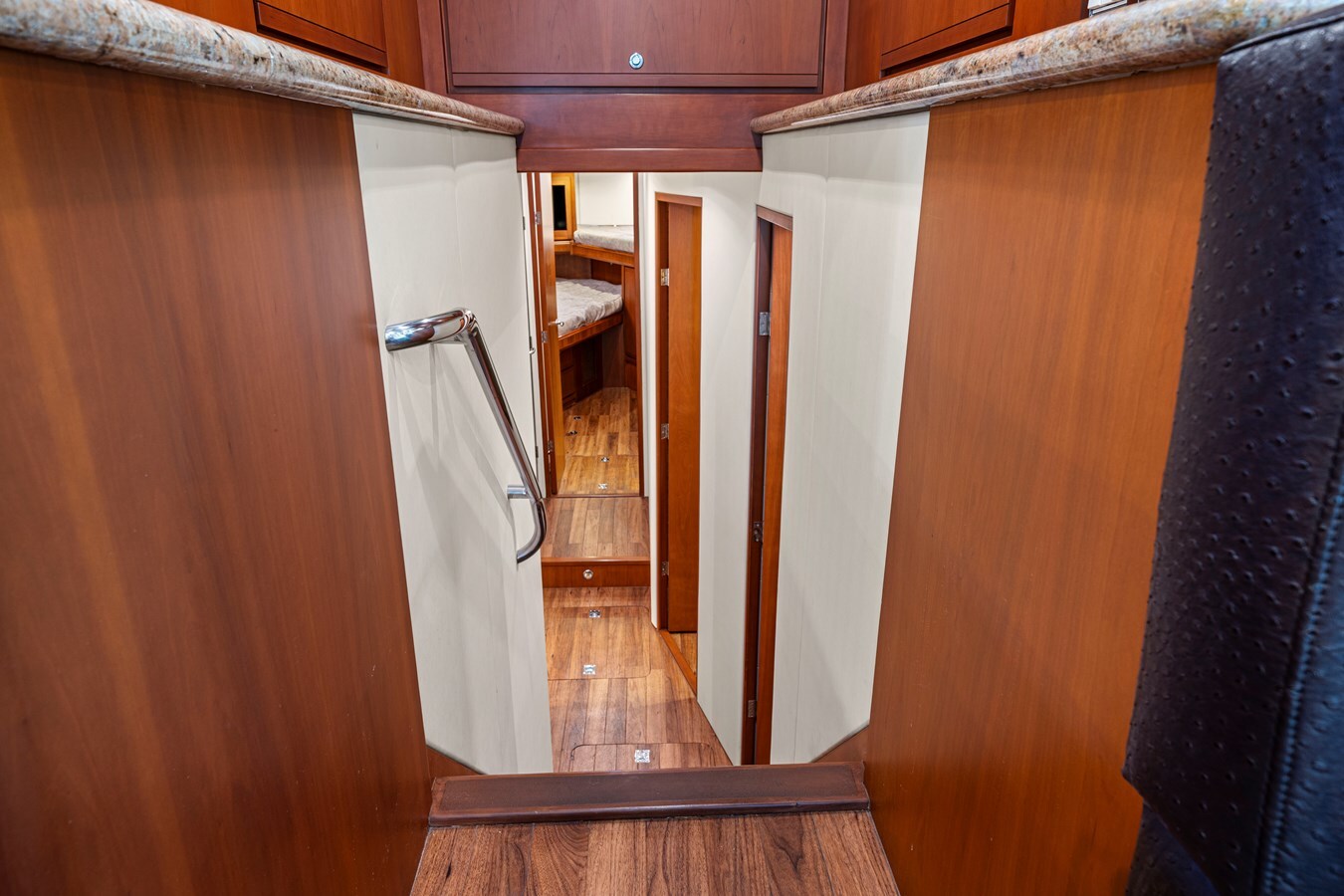 2010-bertram-63-2-183aeb