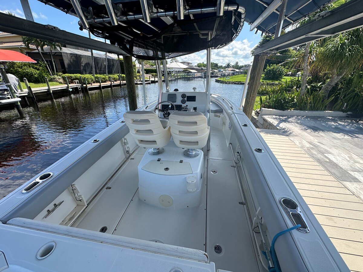 2010-boston-whaler-22-5-9b3fe2