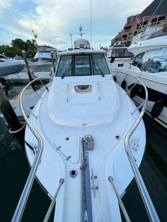 2010-boston-whaler-35-11-6608c6