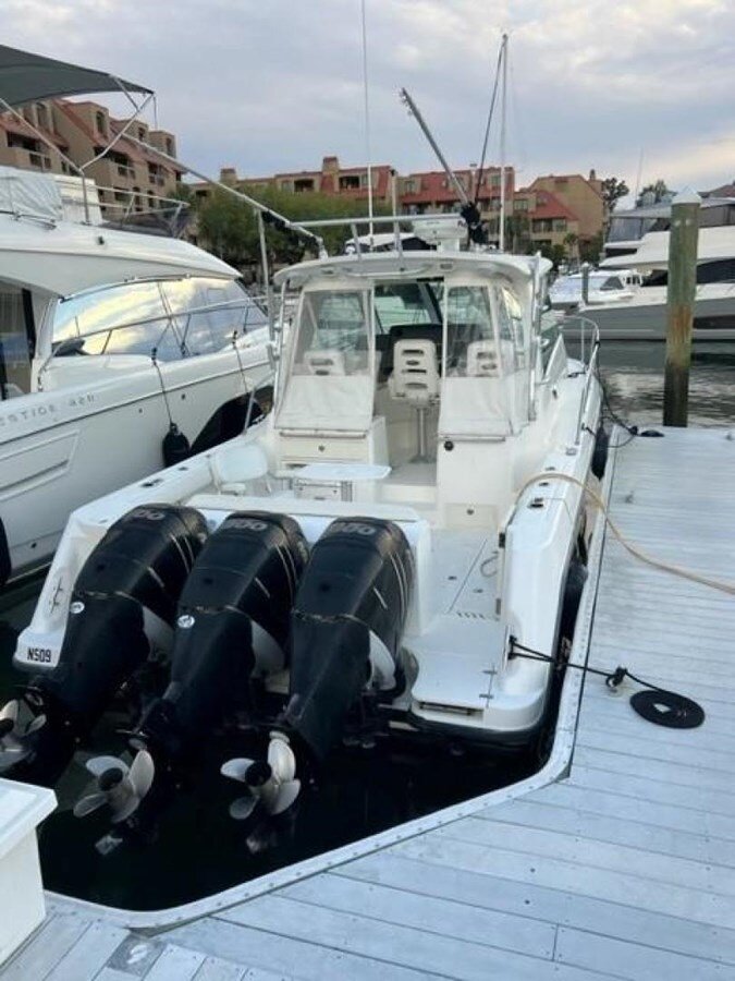 2010-boston-whaler-35-11-6608c6