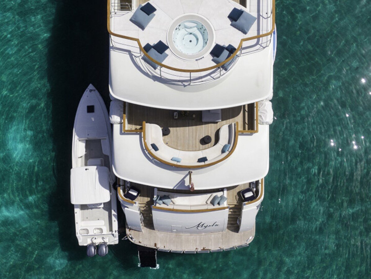 2010 CMB YACHTS 150' 10