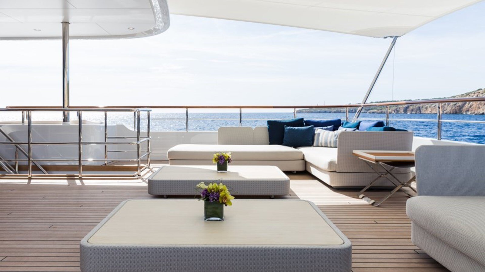 2010 FEADSHIP 141' 1