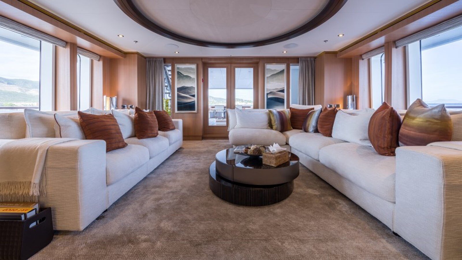 2010 FEADSHIP 141' 1