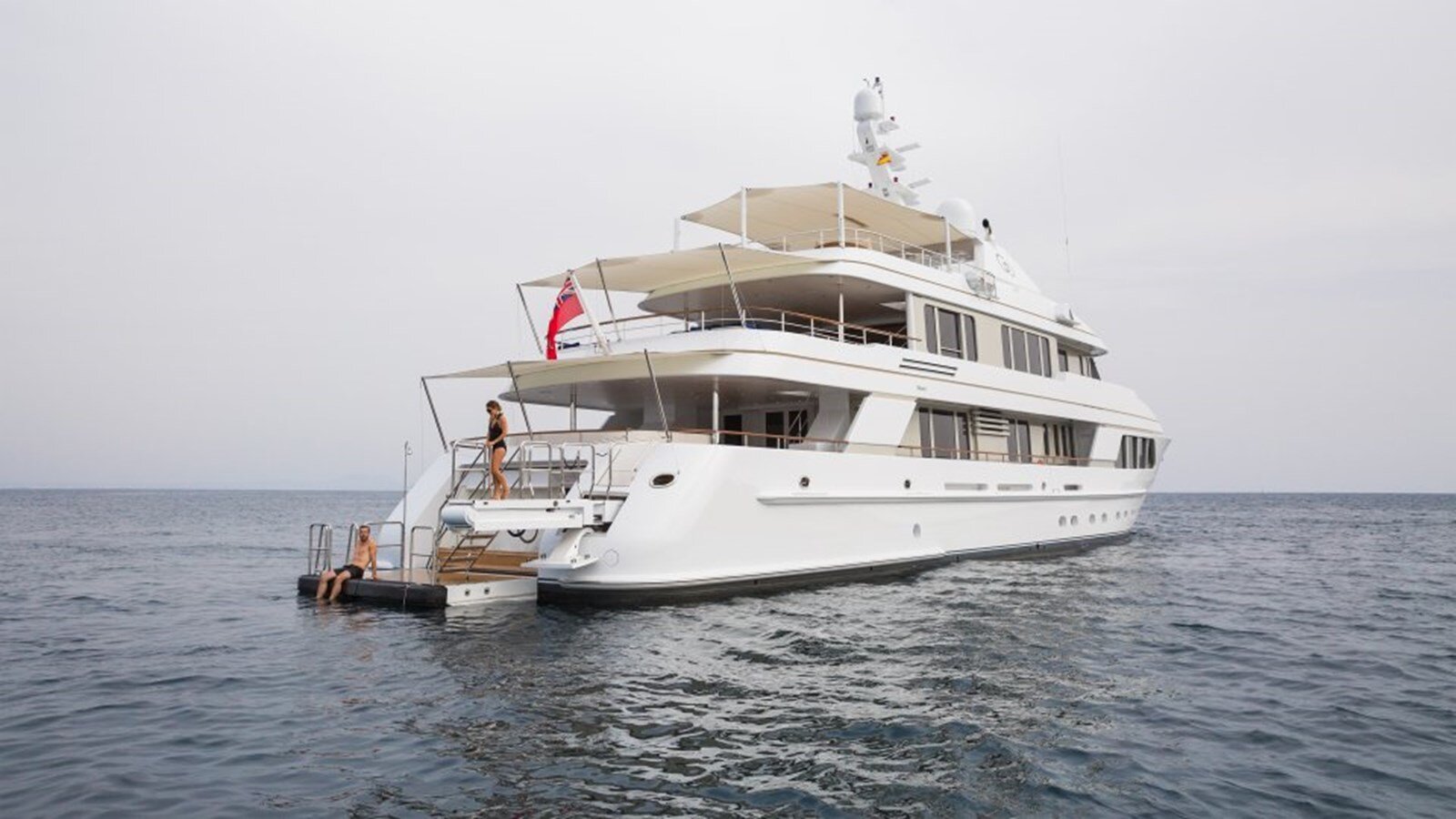 2010 FEADSHIP 141' 1