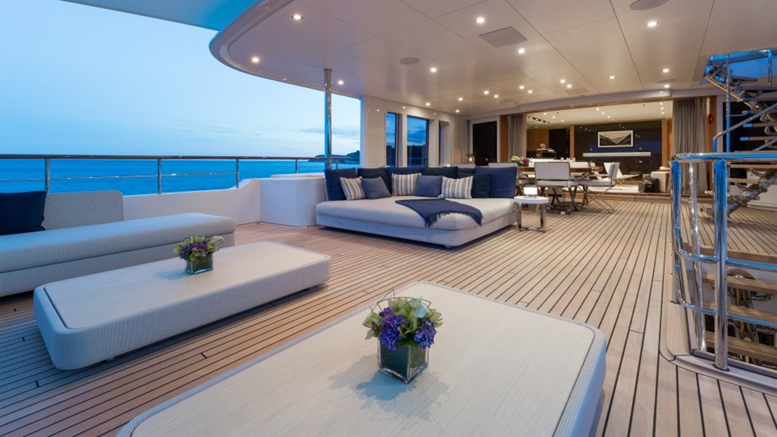 2010-feadship-141-1-a6dad3