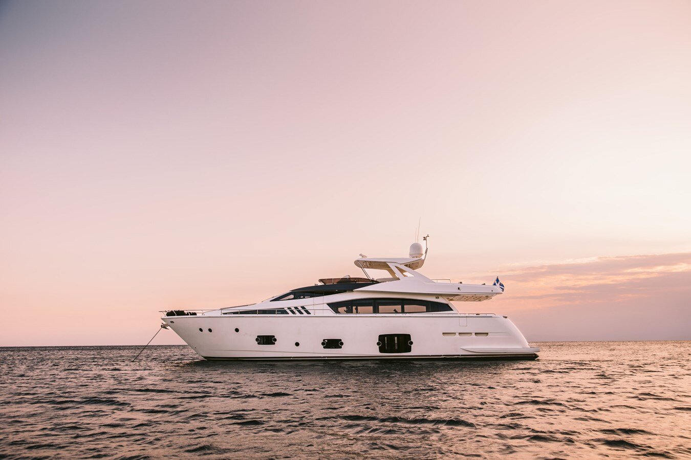 2010 FERRETTI YACHTS 80'