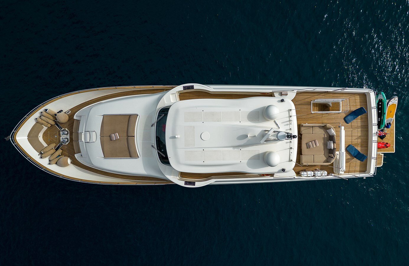 2010 FERRETTI YACHTS 86' 1