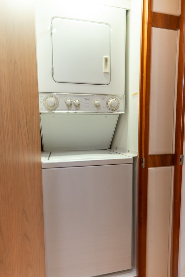 2010-hatteras-59-10-705d37