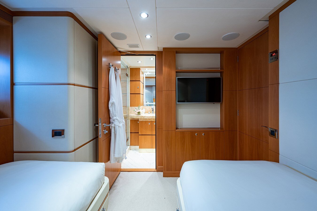 2010-heesen-yachts-146-7-2fd174