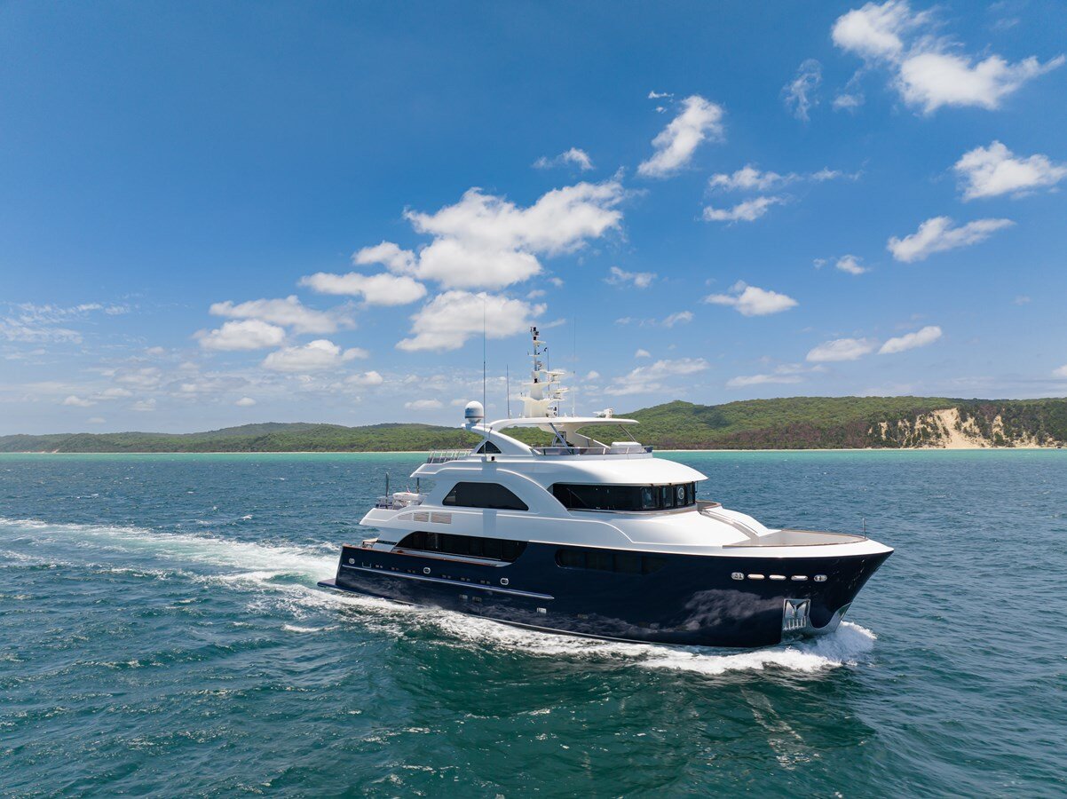 2010-jade-yachts-95-54ae11