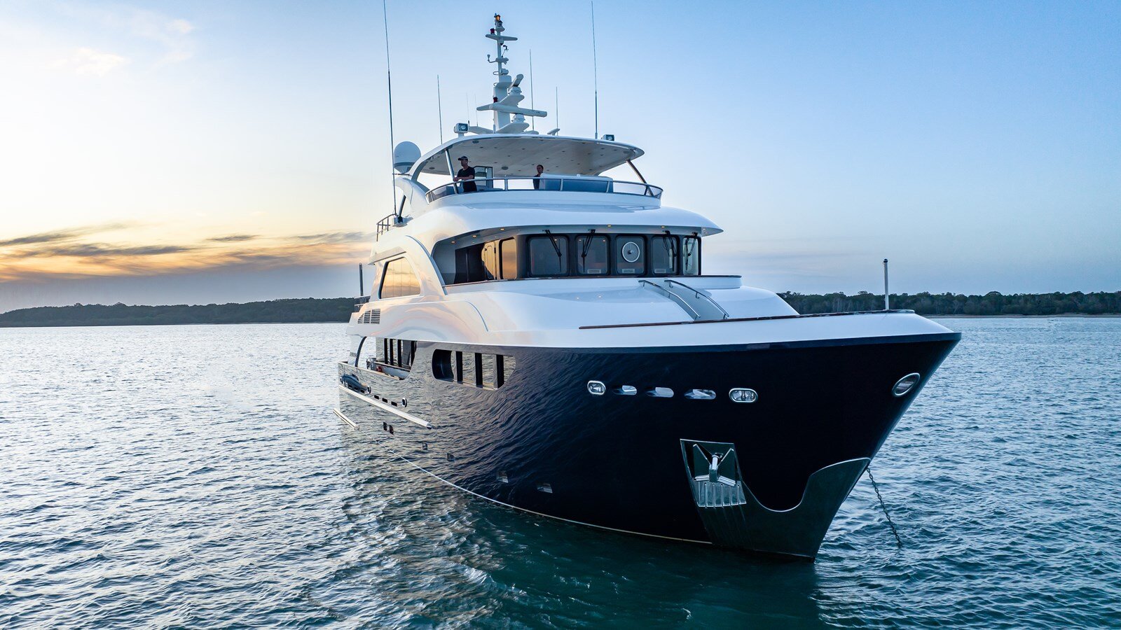 2010-jade-yachts-95-54ae11