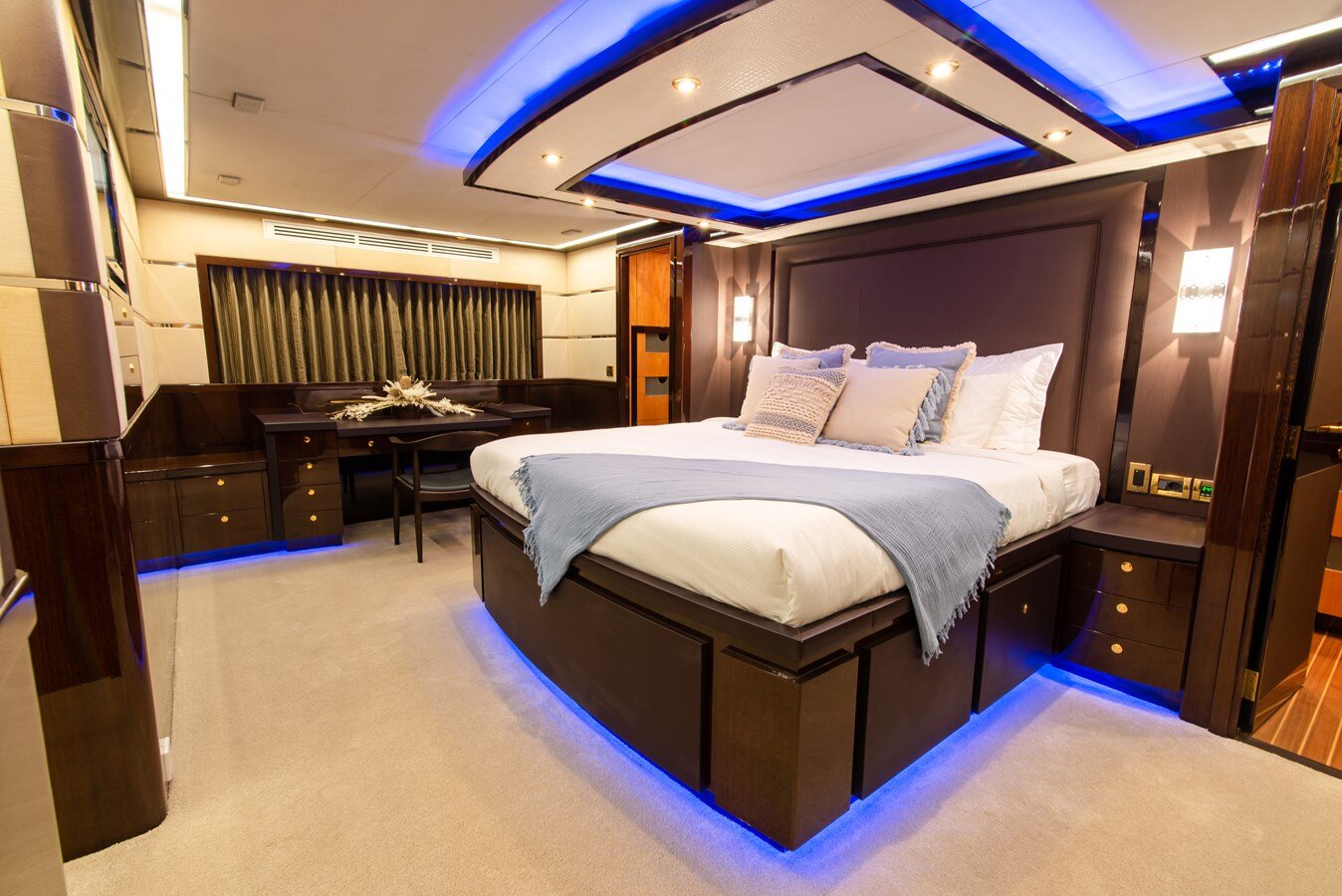 2010-jade-yachts-95-54ae11