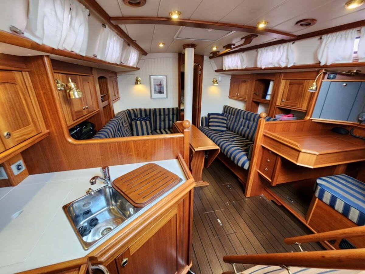 2010-najad-37-11-84488b