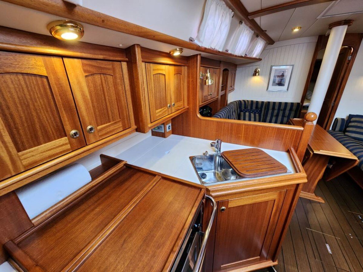 2010-najad-37-11-84488b